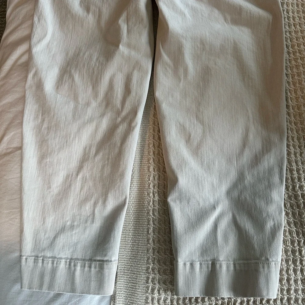GAP High Waisted Cream/Beige Cotton Barrel Khaki Pants - Size 8 - Picture 3 of 16